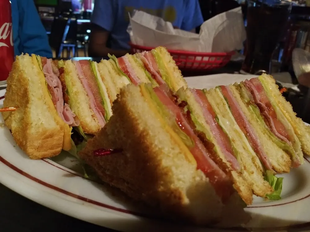 Club Sandwich w Ham